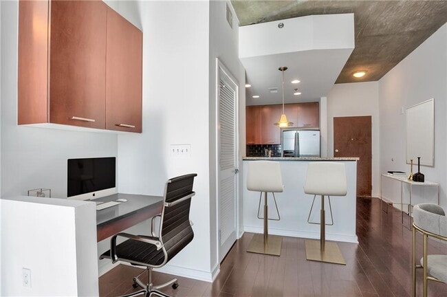 Foto del edificio - 3324 Peachtree Rd