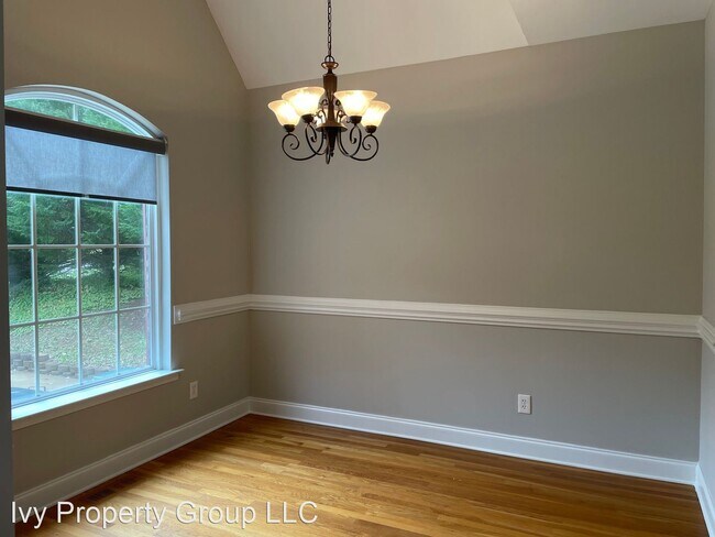 Building Photo - 3 br, 3.5 bath House - 1895 Lynmore Drive