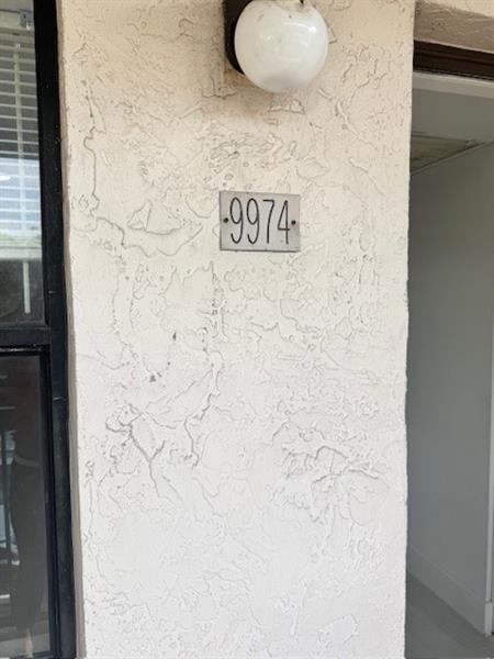 Foto del edificio - 9974 Nob Hill Ct