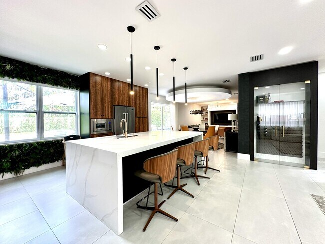 Foto del edificio - 1534 Newhaven Point Ln