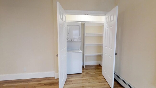 Foto del edificio - 56 Walden St