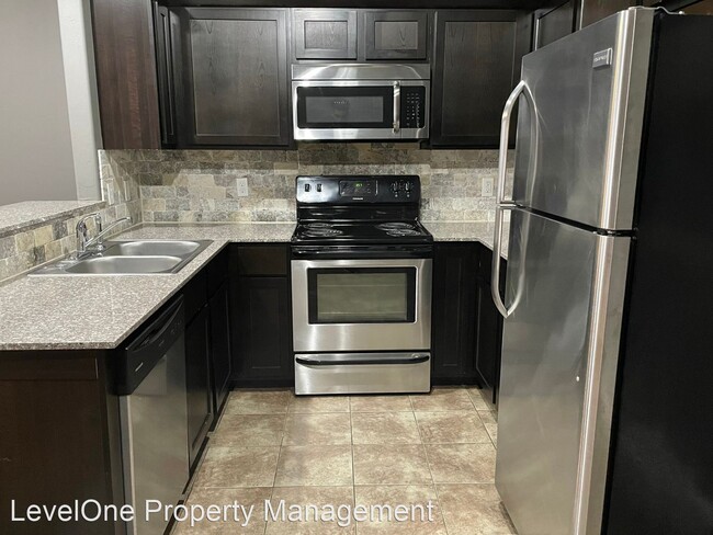 Building Photo - 3 br, 2 bath House - 11114 SW 5th Street