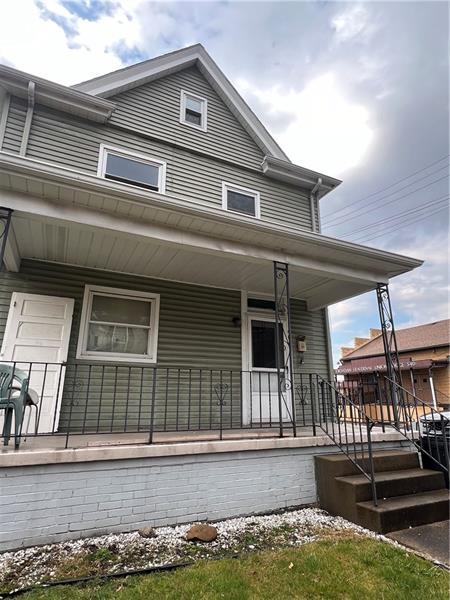 Building Photo - 1404 2nd Ave