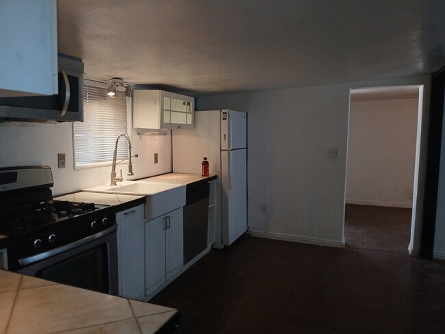 Foto del edificio - 2555 E Fort Lowell Rd