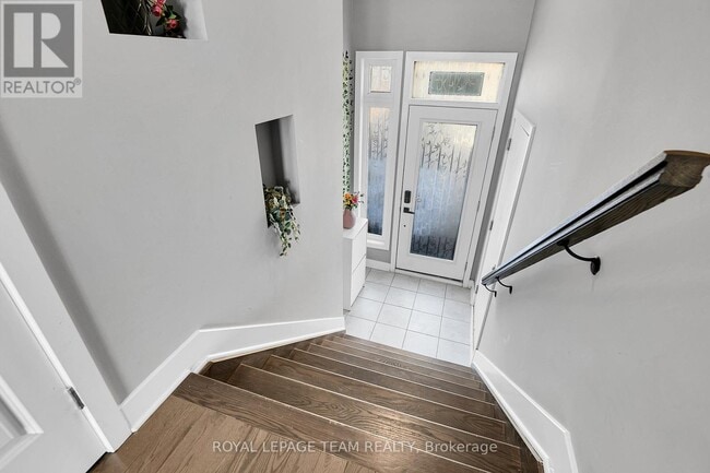 Building Photo - 412 Terravita Private