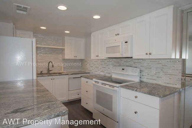 Building Photo - 2 br, 2 bath House - 56 Clubhouse Drive Un...