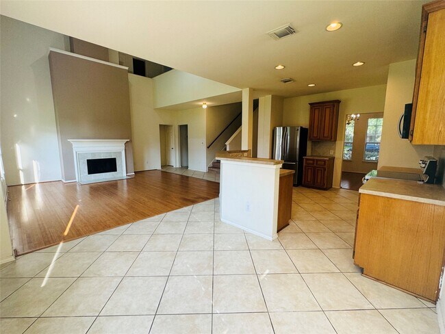 Building Photo - 931 Sierra Springs Ln