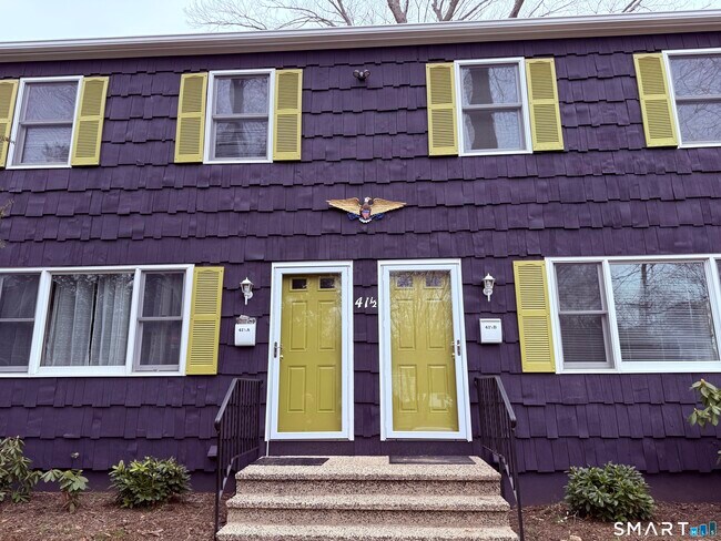 Foto del edificio - 41 1/2 Cedar Crest Pl