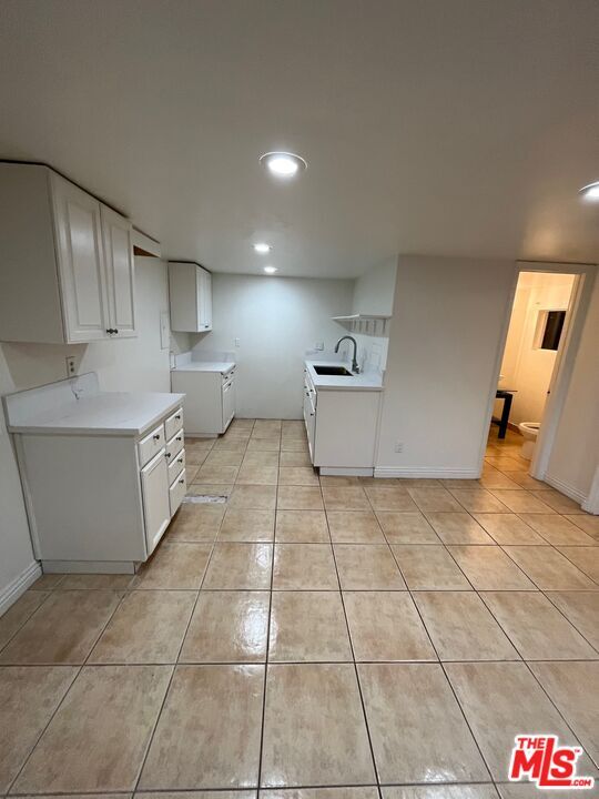 Foto del edificio - 3003 Benedict Canyon Drive