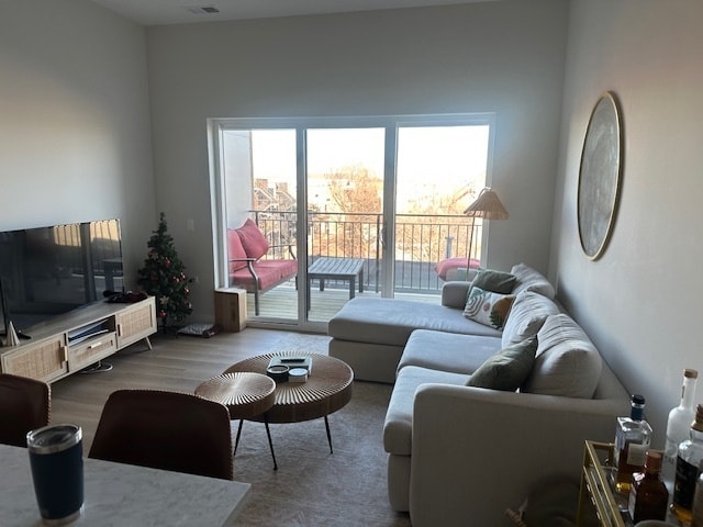 Foto del edificio - 3204 N Clifton Ave