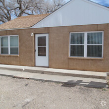 Building Photo - 1305 N Thornton St