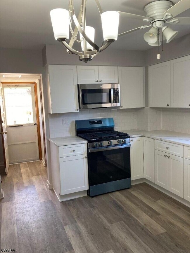 Building Photo - 9 Enoch St