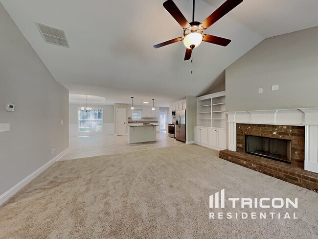 Foto del edificio - 487 Kinsley Wy