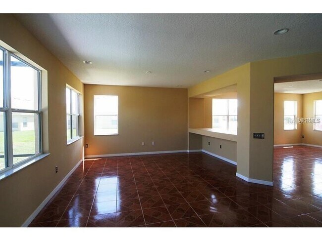 Foto del edificio - 603 Alfani St