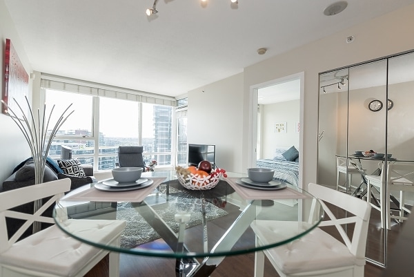 Building Photo - 928 Beatty St