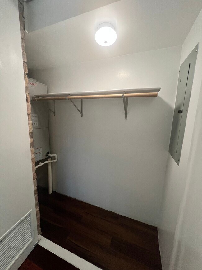 Building Photo - 4900 N Lester Ave