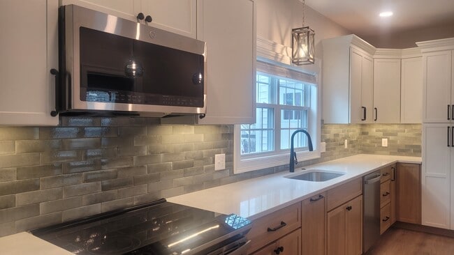 Enviable kitchen - 29 Amaranth Ave