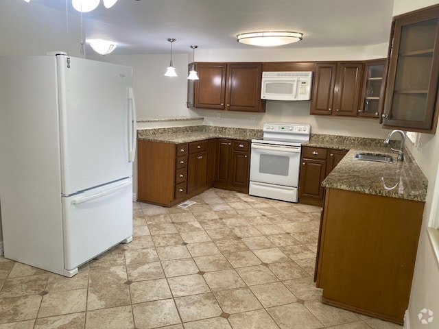 Building Photo - 411 E Highline Cir