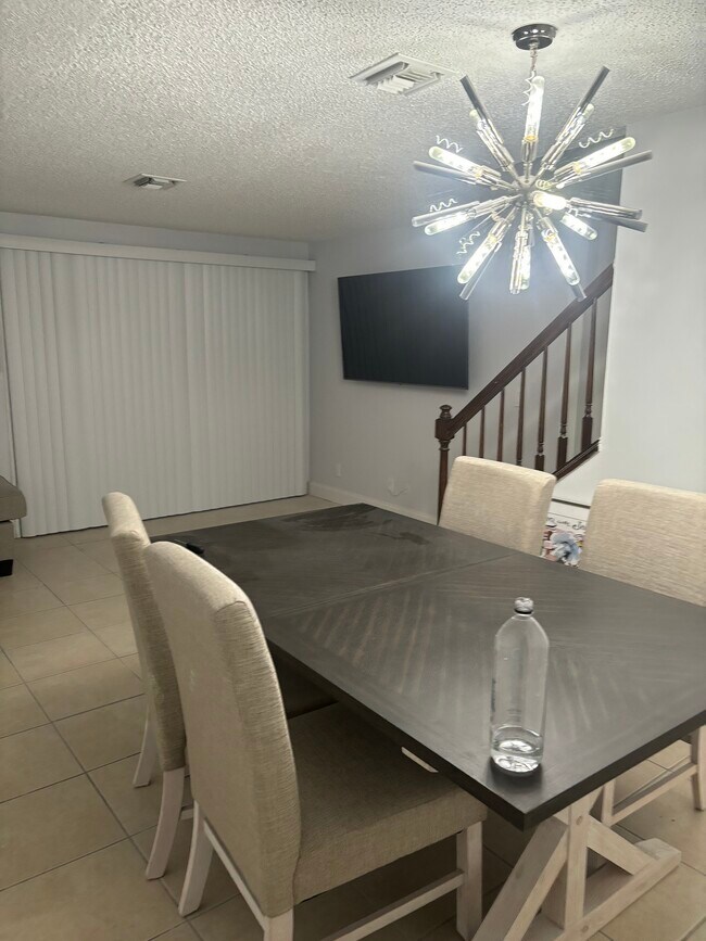 Building Photo - 317 Georgian Park Dr