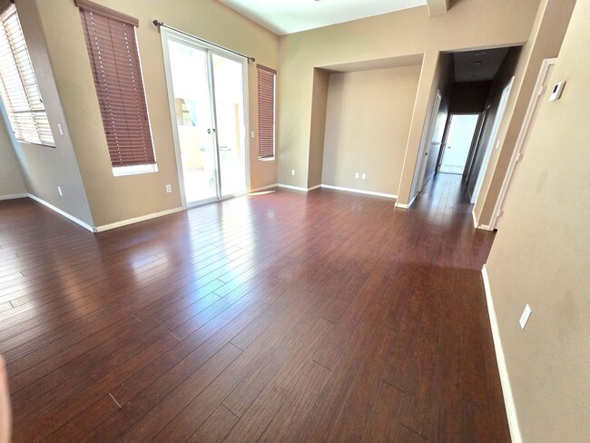 Foto del edificio - 3 Bedroom Single Story in Providence Gated Community