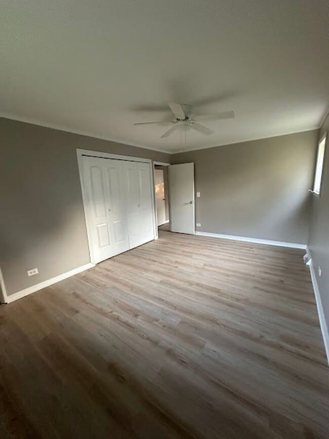 Foto del edificio - Spacious 3 bedroom 2 bathroom ranch.