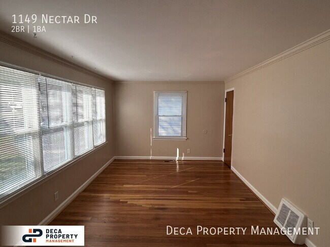 Foto del edificio - 1149 Nectar Dr
