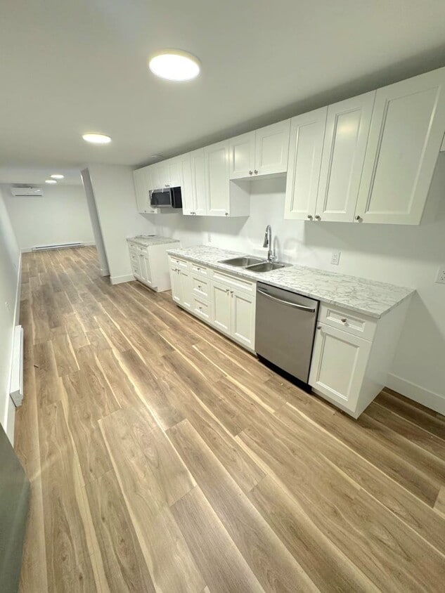 Primary Photo - 2 Bedroom 1 Bathroom Apartment