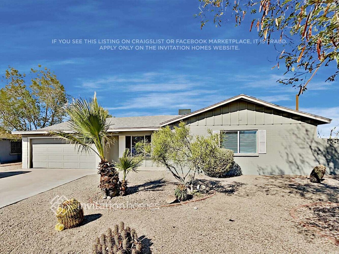 Foto principal - 2184 E Broadmor Dr
