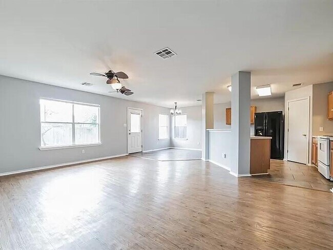 Foto del edificio - 904 Meadow Ridge Loop