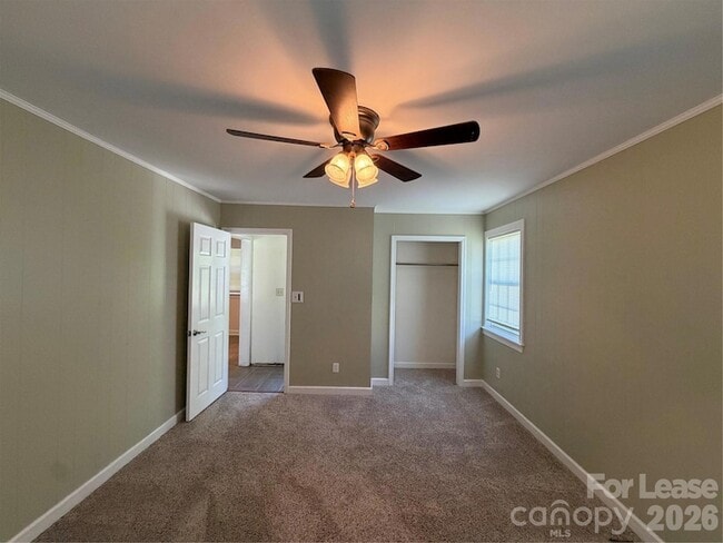 Building Photo - 637 Hartness Rd