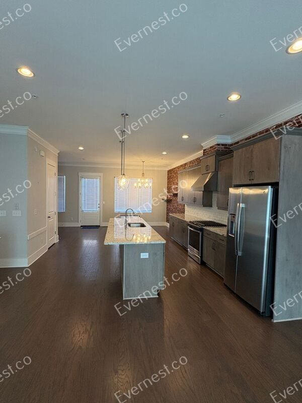 Building Photo - 267 Castleberry Station Dr SW