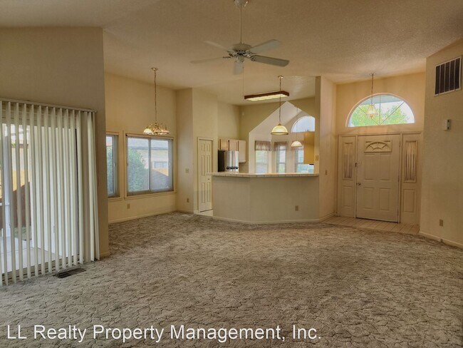 Building Photo - 3 br, 2 bath House - 322 Somerset