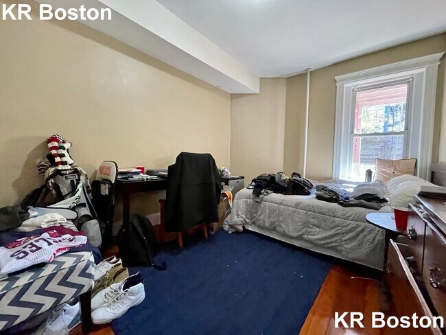 Foto del edificio - 14 Strathmore Rd