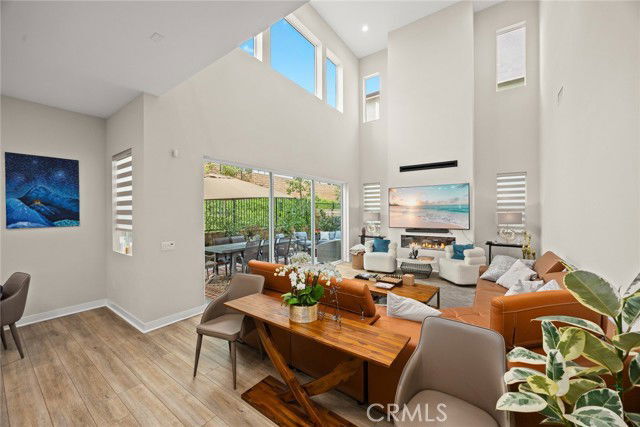 Foto del edificio - 478 Sycamore Dr