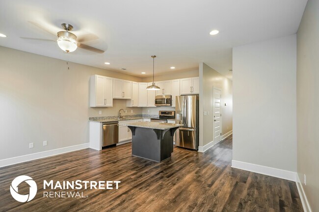 Building Photo - 132 Hartsville Ct