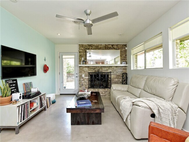 Foto del edificio - 1601 Norris Dr