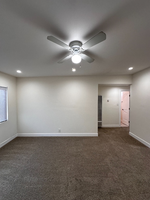 Foto del edificio - 7713 Walker Ave