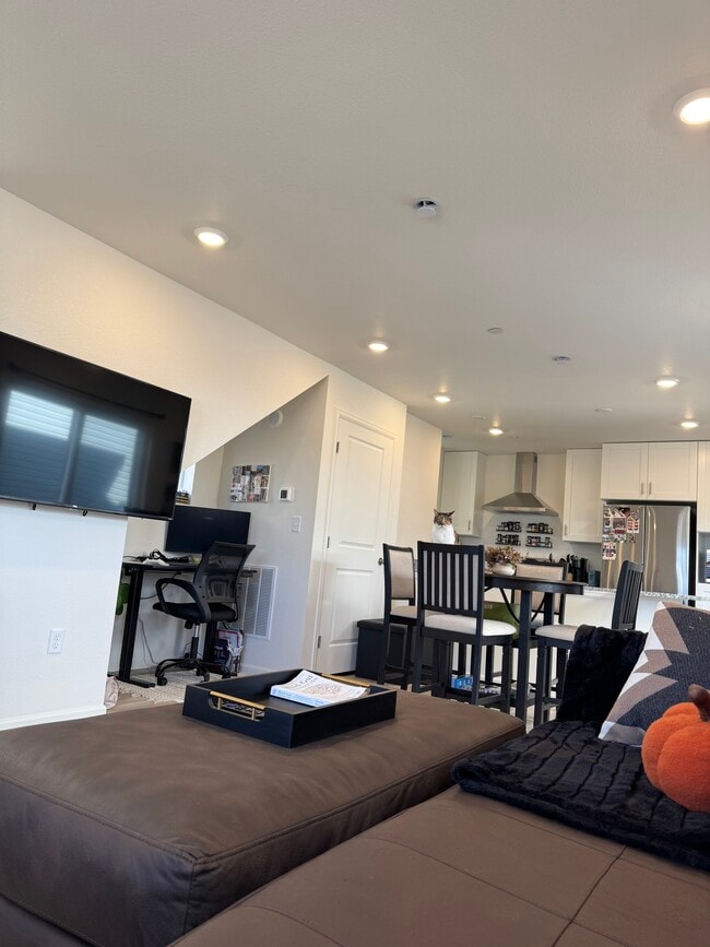 Foto del edificio - 10339 Vaughn Way