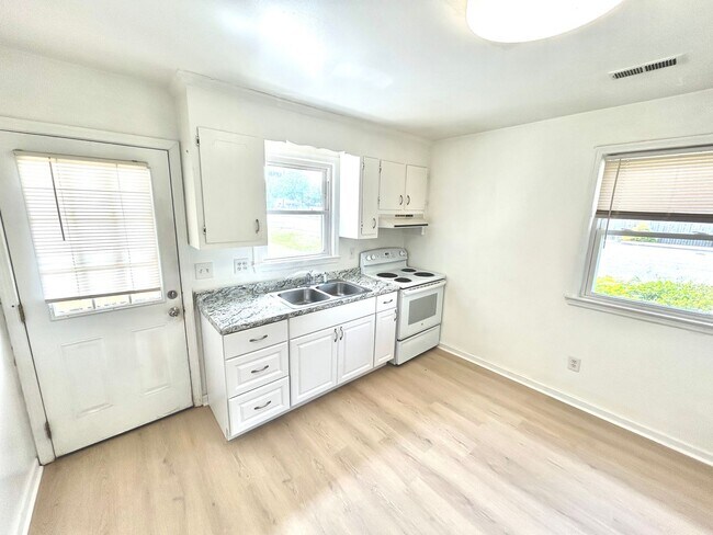 Foto del edificio - Great home in the heart of Hopewell