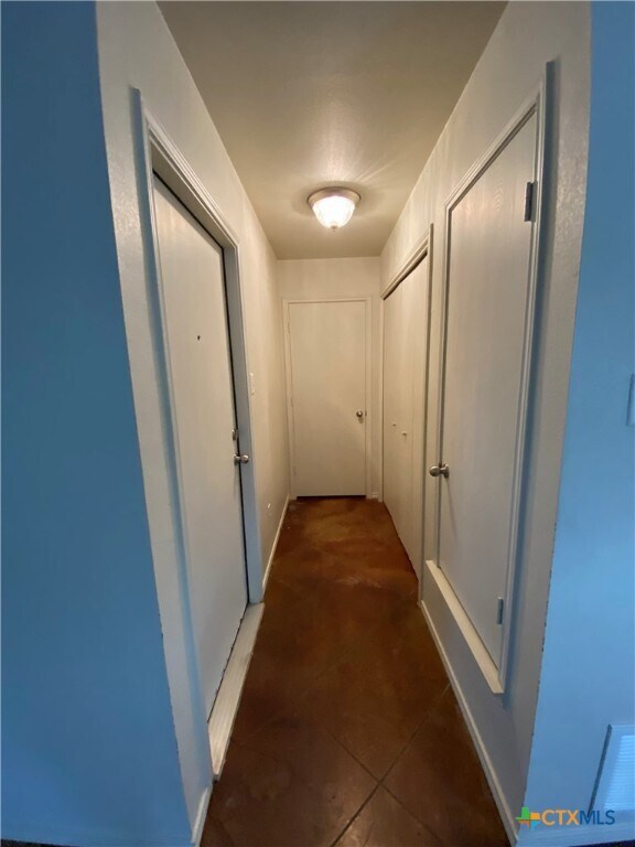 Building Photo - 6500 Temora Loop