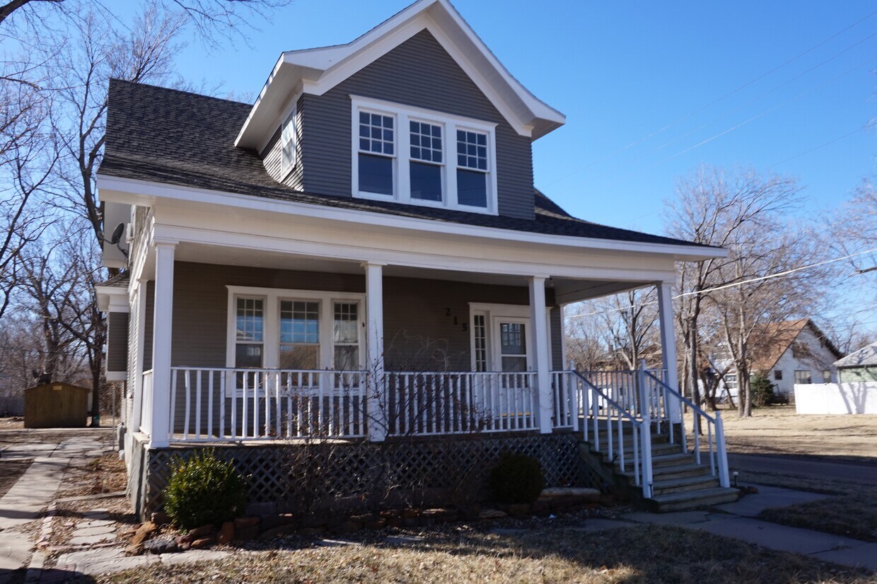 215 N 12th St, Salina, KS 67401 House Rental in Salina, KS
