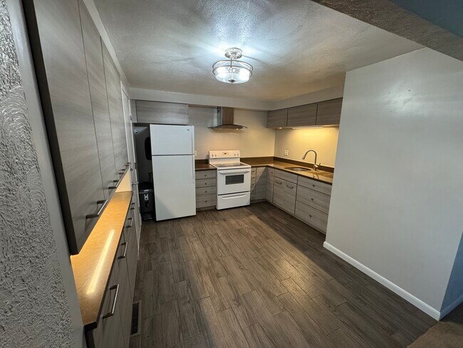 Foto del edificio - 505 Simon Dr