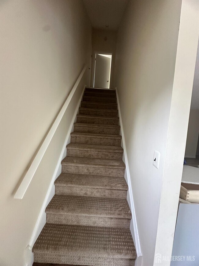 Foto del edificio - 18 Foxtail Ln