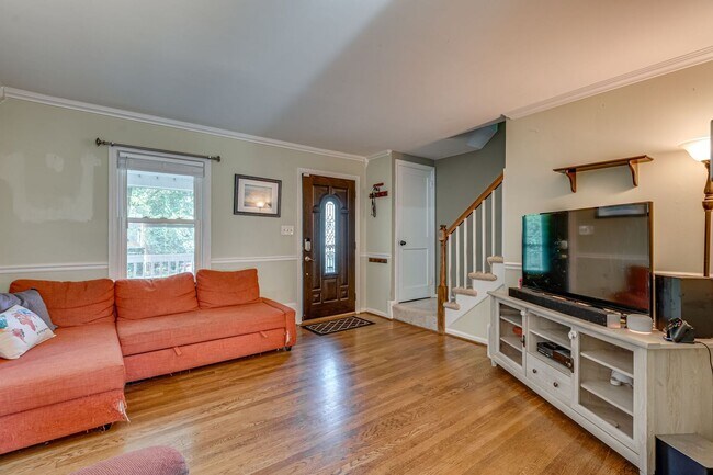 Foto del edificio - Charming Duplex in Jefferson Manor Neighborhood