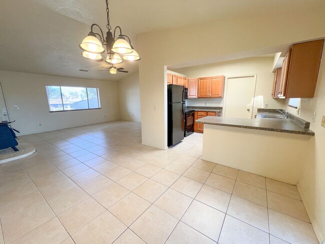 Building Photo - HOUSE: VERDE VILLAGE UNIT 2-COTTONWOOD*  P...