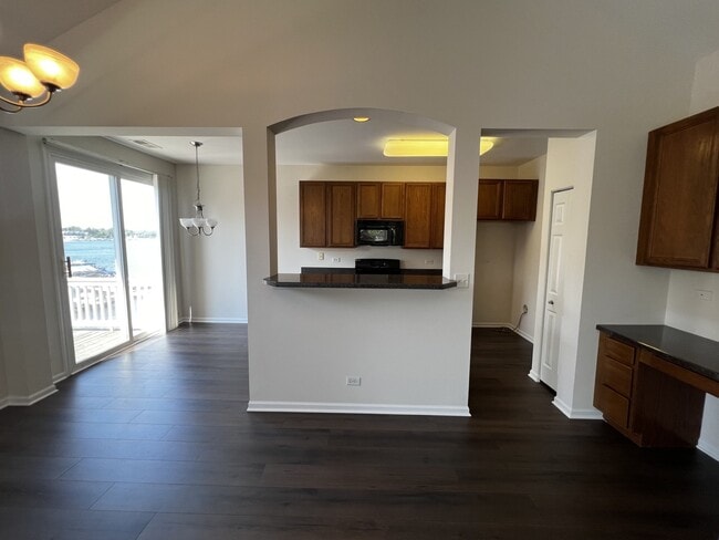 Building Photo - 385 Sundown Ct