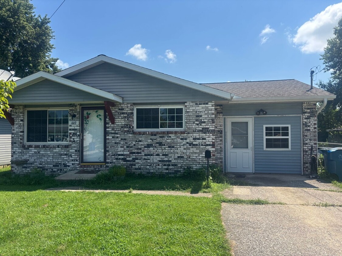 Photo - 449 Shellview Street