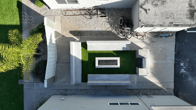 Interior Photo - 6587 Cervantes Rd