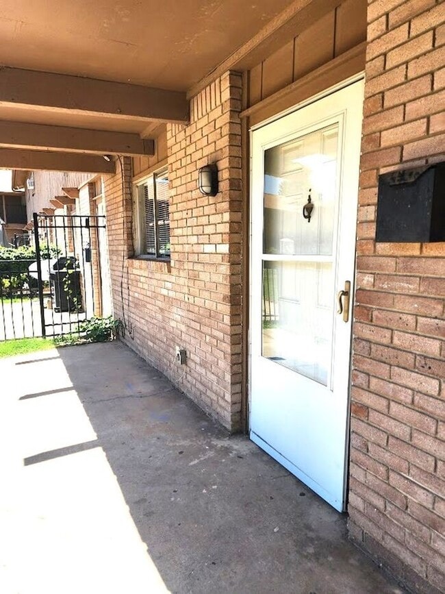 Foto del edificio - 3 Bed 2.5 Bath Apt NW OKC