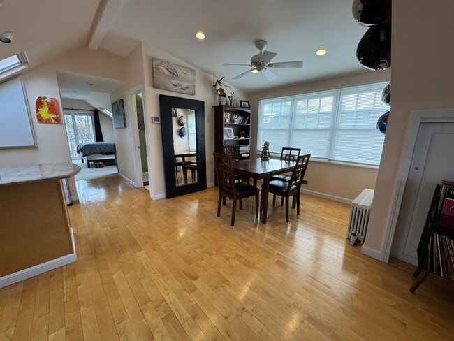 Foto del edificio - 17 Skahan Rd